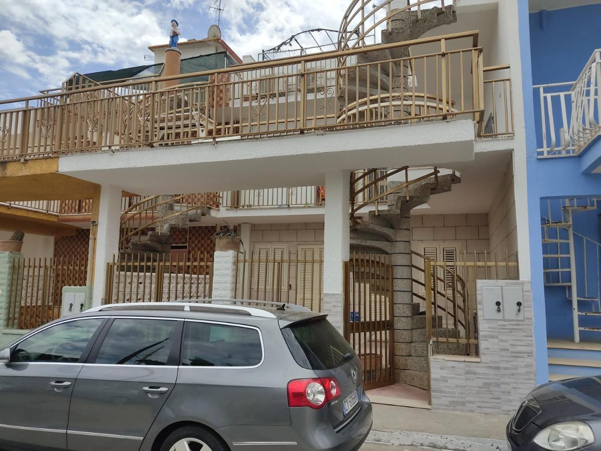 Casa Vacanza Villa Teresa Dix Torre Lapillo Exterior photo